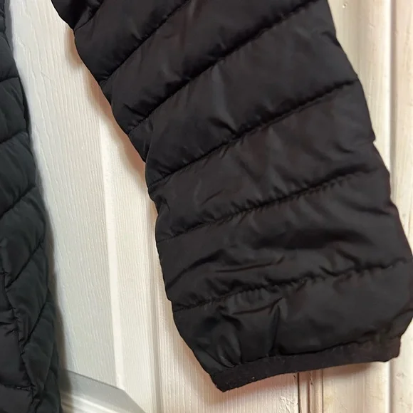 Columbia Women's Black Quilted Puffer Jacket, Size L pre owned - Picture 11 of 17